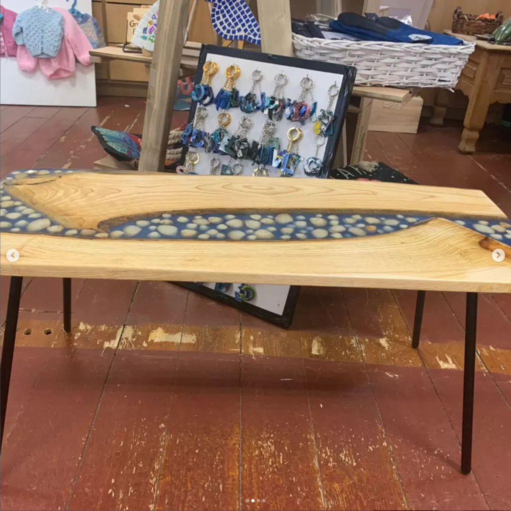 Resin table